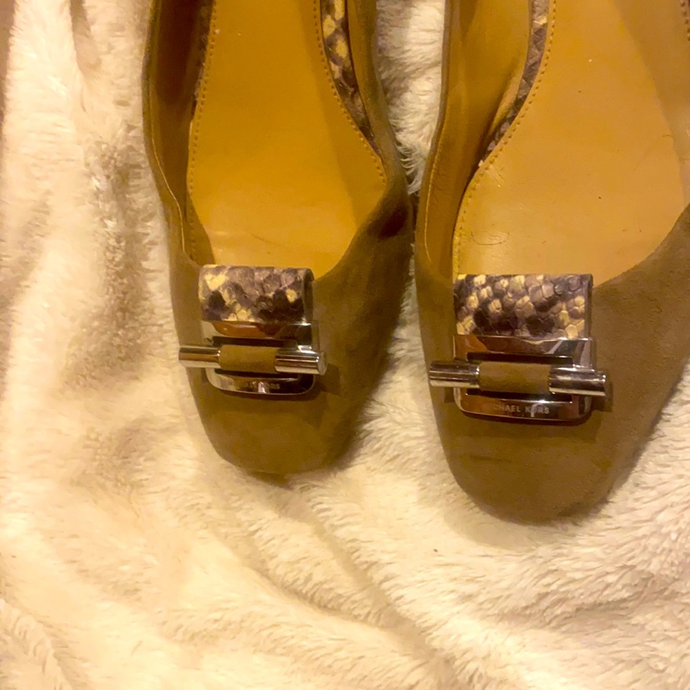 Michael Kors - Picture 2 of 5